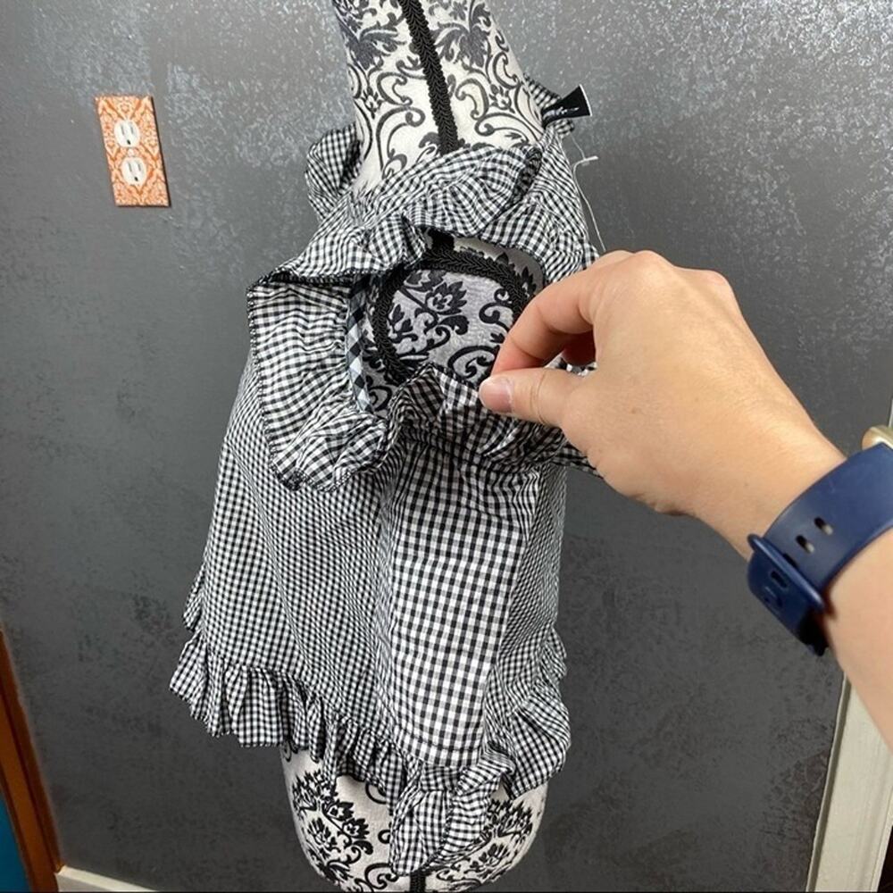 LF Gingham Checkered Cold Shoulder Top Ruffled - Picture 7 of 10